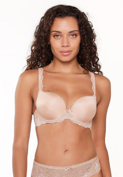 Front view of LingaDore Daily Smooth Gel Push Up Bra in Blush featuring soft blush colour and natural lift.