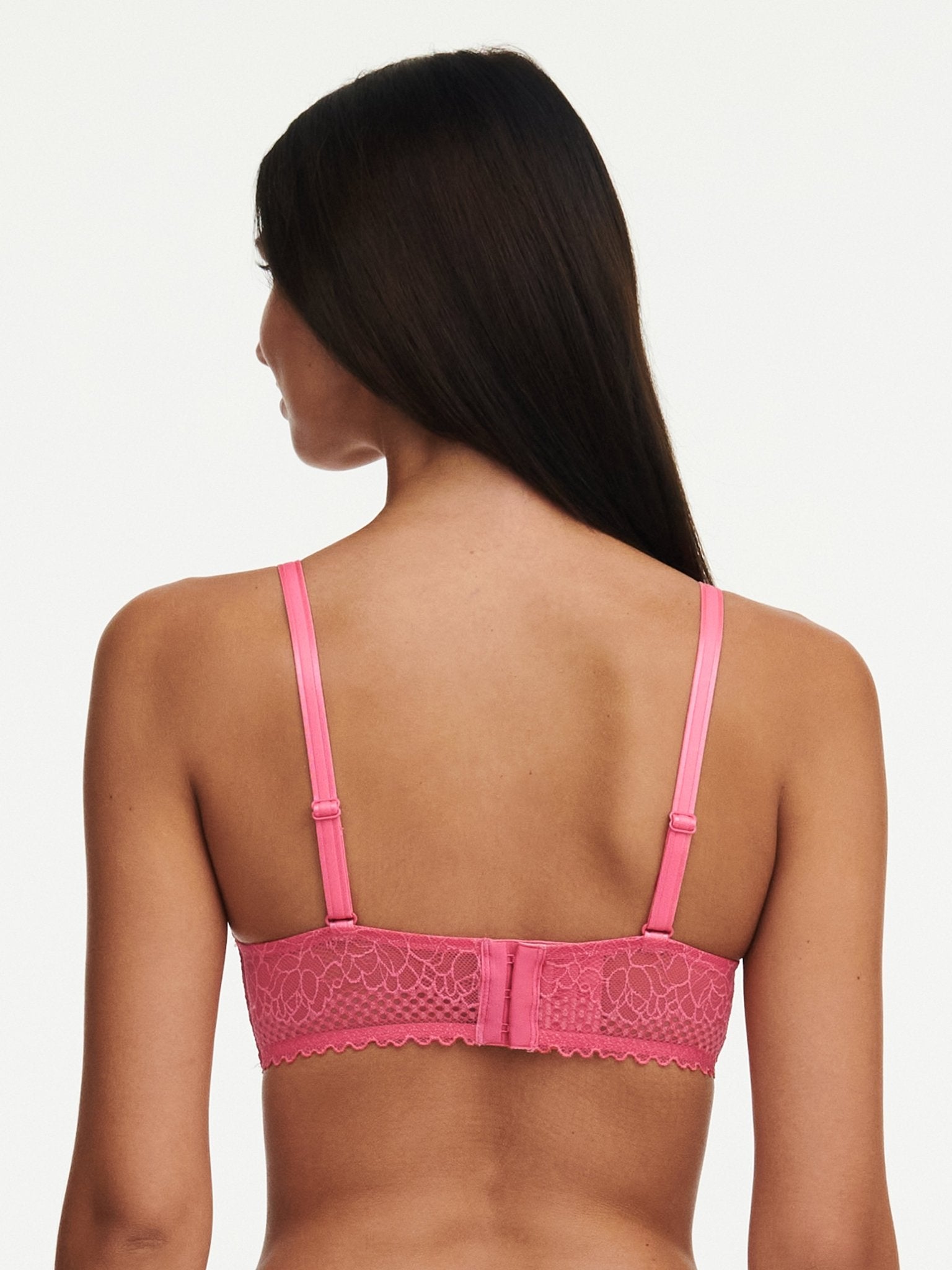 Back view of the Pila Wirefree T-Shirt Bra in Love Pink/Peach highlighting lace panel and comfort fit – The Foundation lingerie.
