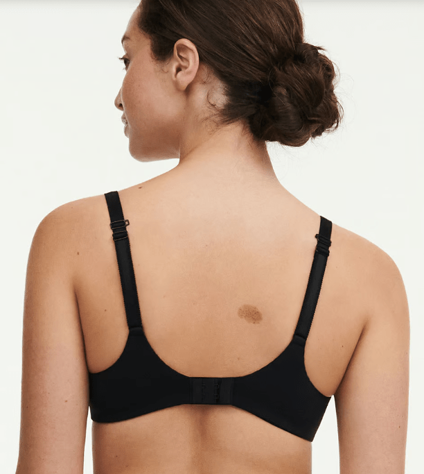 Back view of Chantelle Norah Chic Plunge T-Shirt Bra Black on model showing adjustable straps and J hook for racer back.