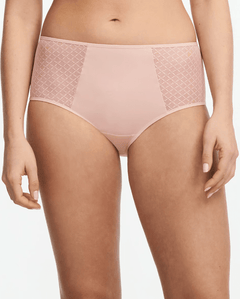 Front view of Chantelle Norah Chic High Waist Full Brief Dusky Pink on model featuring chic tulle sides and high-waisted fit.