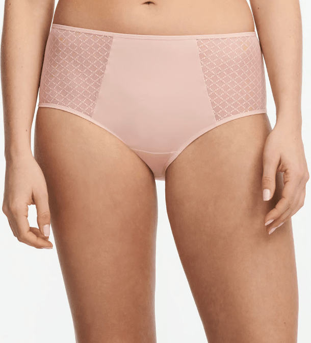 Front view of Chantelle Norah Chic High Waist Full Brief Dusky Pink on model featuring chic tulle sides and high-waisted fit.