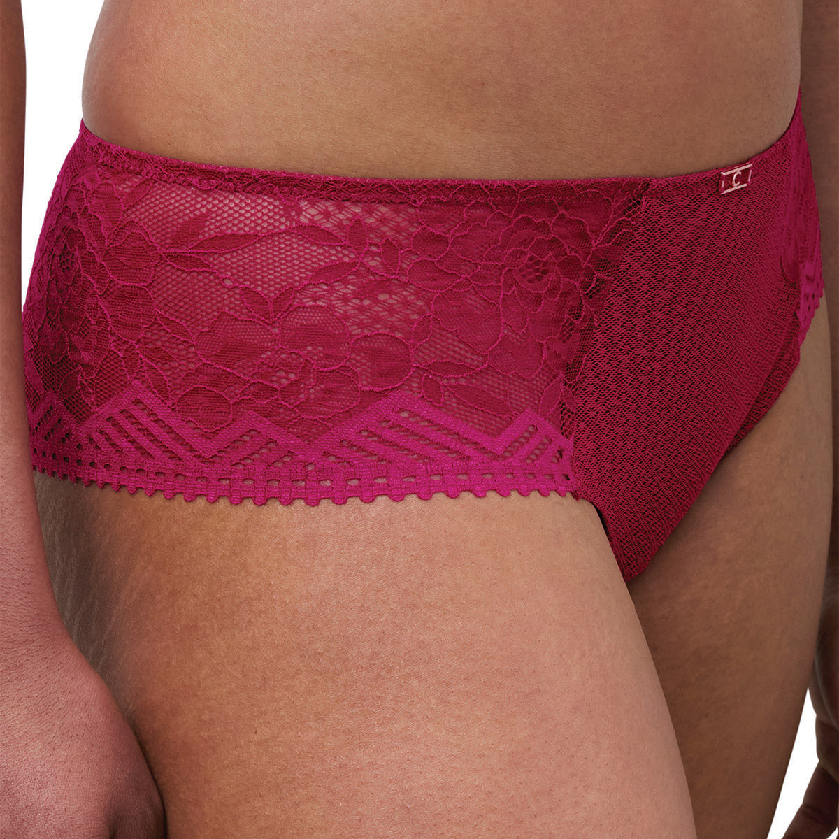 Origins Shorty Brief Ruby Pink