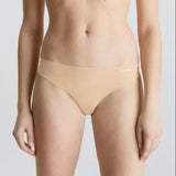 Invisibles Thong Light Caramel