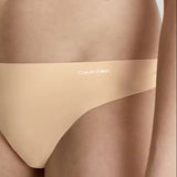 Invisibles Thong Light Caramel