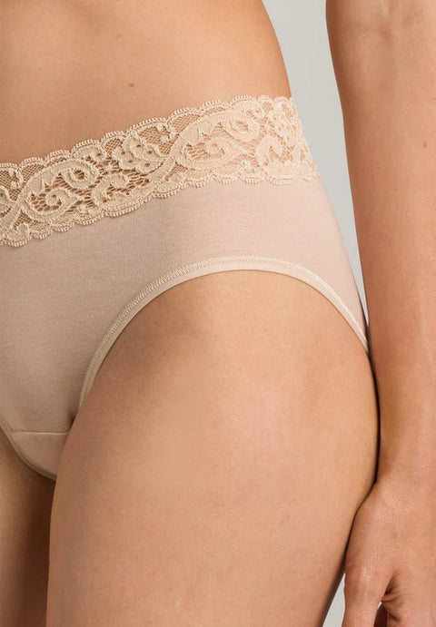 Hanro Moments Midi Lace Top Briefs Beige