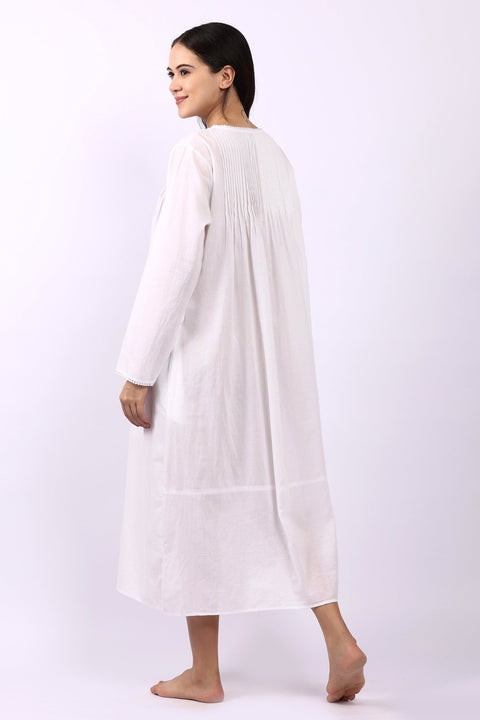 Sara Pintuck Long Sleeve Nightdress White