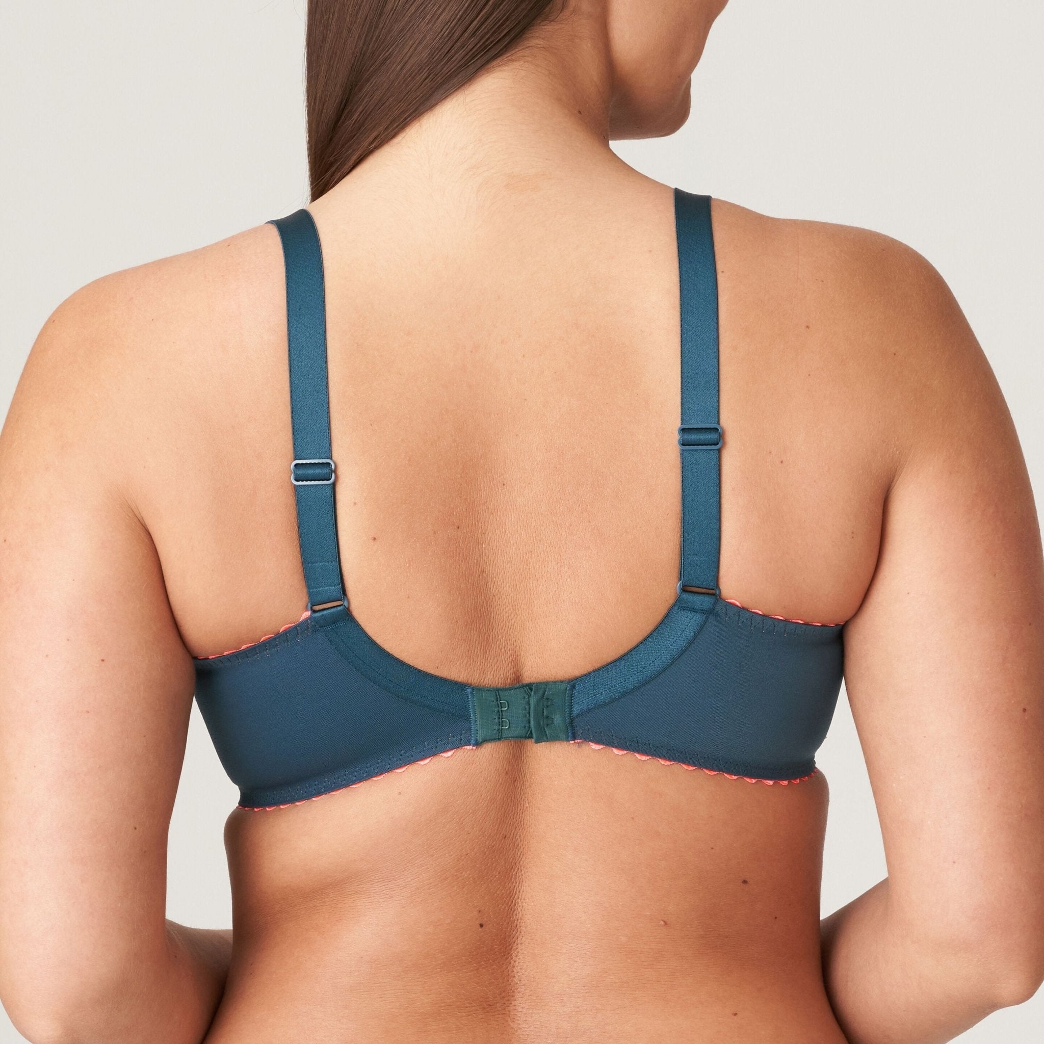 Back view of Las Salinas Empire Green Bra – underwire support with wide straps and hook closure.