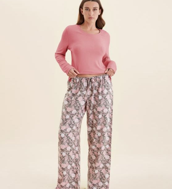 soft brushed lounge set. Papinelle feather soft top and brushed cotton blend pants flannelette