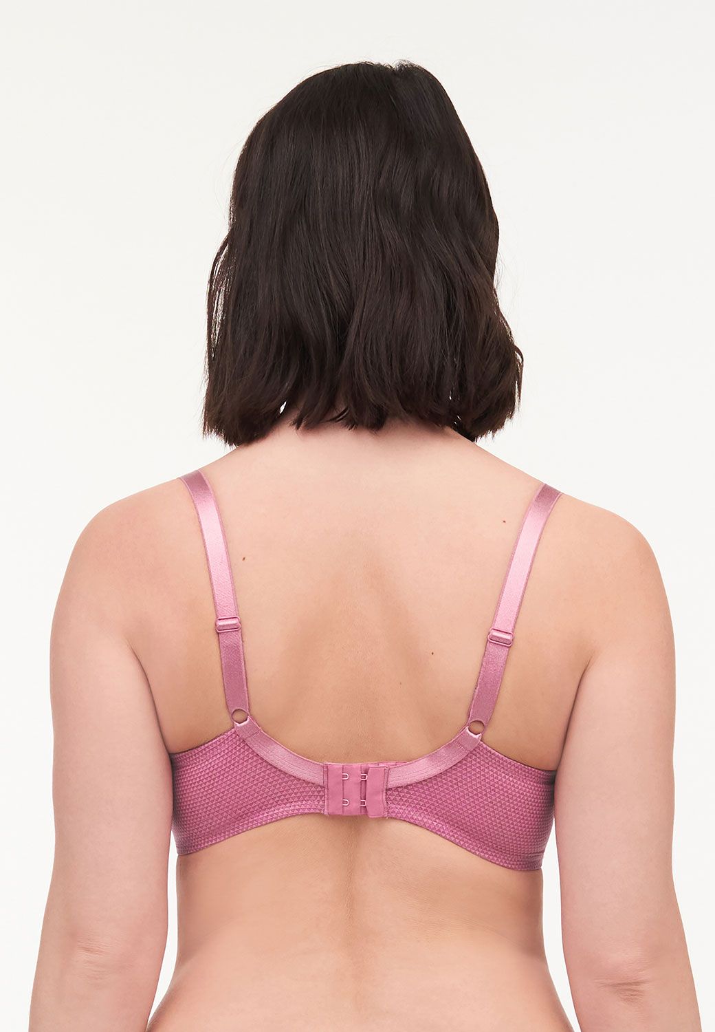 Back view of the Brooklyn Plunge T-Shirt Bra Gardenia from The Foundation – double-lined mesh band and adjustable straps.