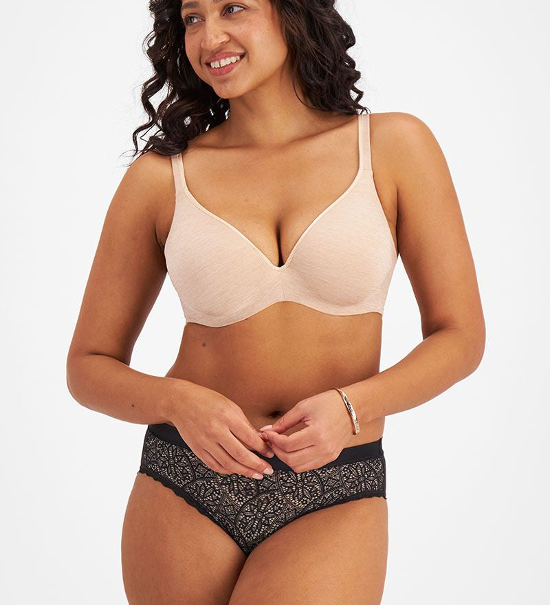 Berlei Barely There Bra in Skin – side view showing cushioned straps and a smooth silhouette.
