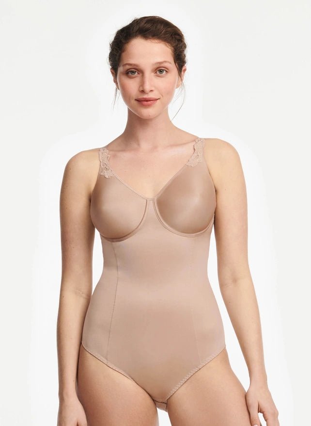 Model in Chantelle Hedona Bodysuit Nude, full front view showing seamless cups and tummy-smoothing fit, shapewear from The Foundation.