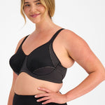 Berlei electrify mesh underwire sports bra for women in black YYN7 angle view