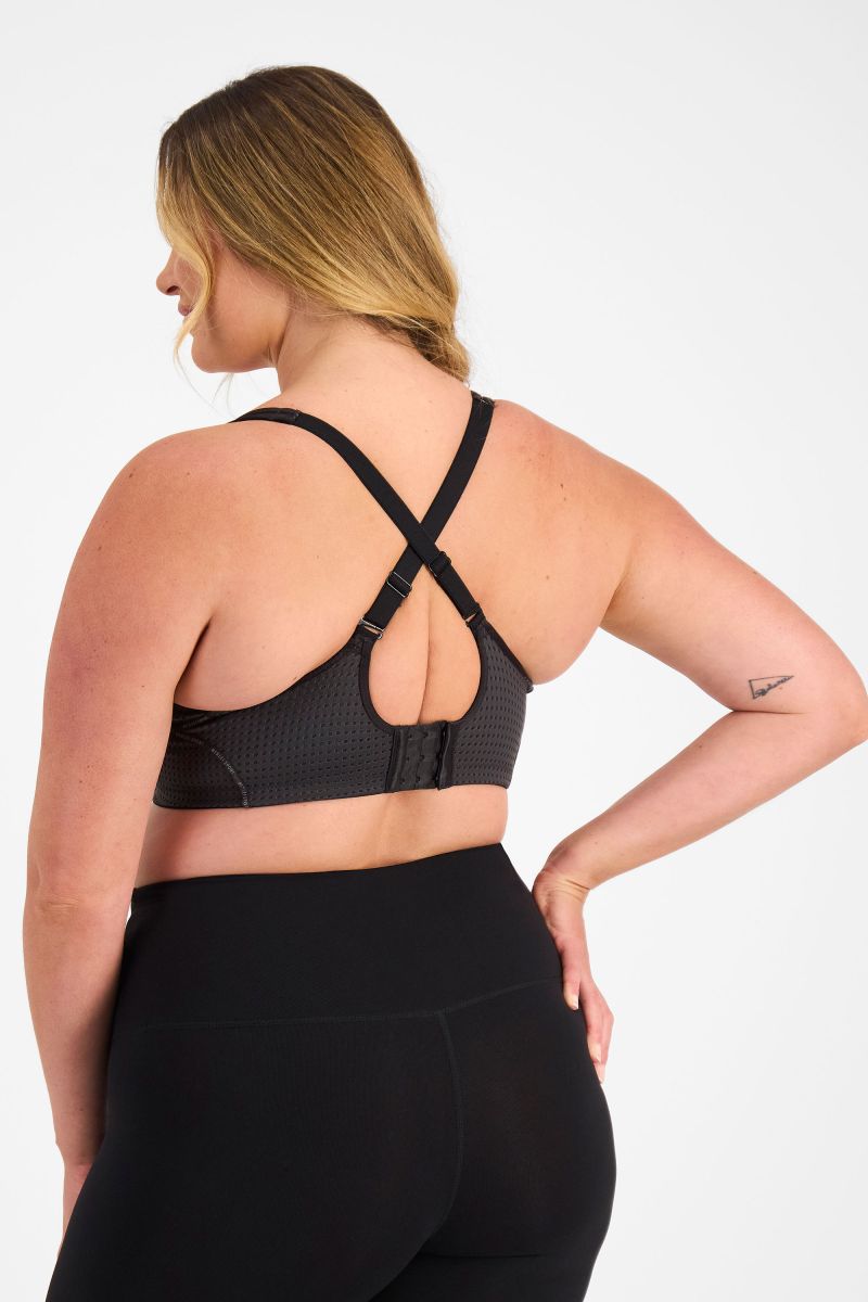 Berlei electrify mesh underwire sports bra for women in black YYN7 cross back straps