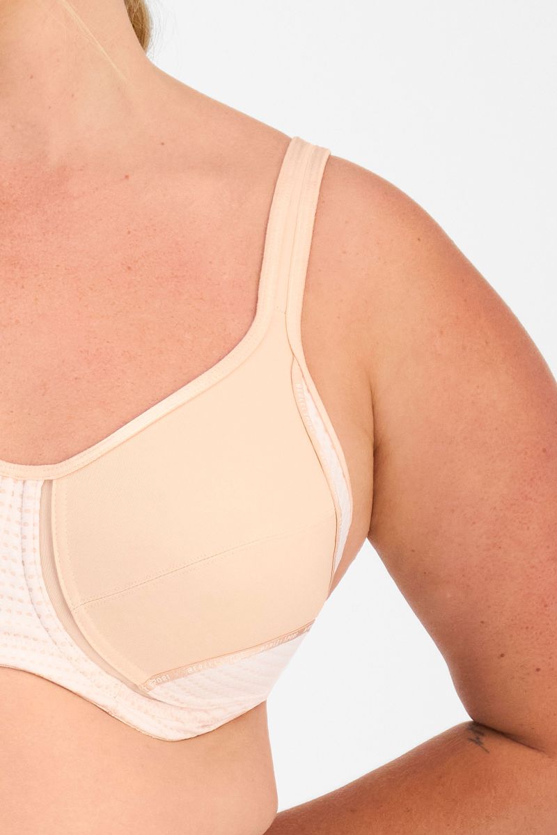 Berlei Electrify Mesh underwire sports bra in nude glow for women Style YYN7  for high impact sports close up