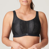 PrimaDonna The Game Sports Bra Black – front view showing full coverage and sleek, supportive fit for high-impact workouts.