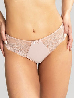 Front view of the Ana Thong Vintage in blush lace worn by model.