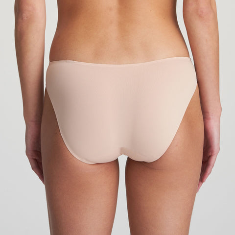 Back view of Marie Jo Tom Rio Brief in Café Latte with a seamless finish designed to stay invisible under clothing."