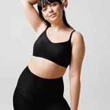 Soft Stretch Mid Thigh Short Noir