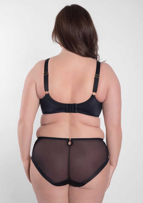 Back view of model wearing Perla Midi Brief Black – showcasing invisible mesh design – The Foundation